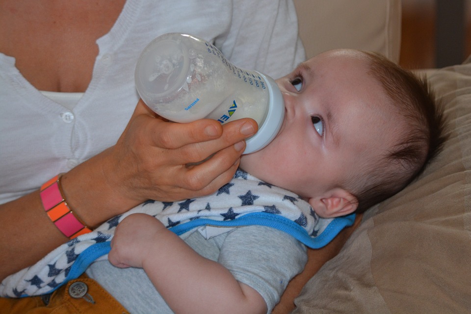 Bottle feeding your baby