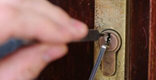 Tips for Choosing a Reliable Commercial Locksmith